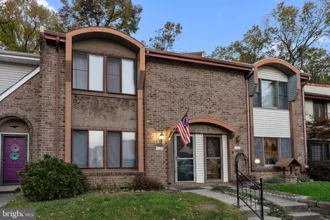 1124 Sheffield Ct, Bensalem, PA 19020