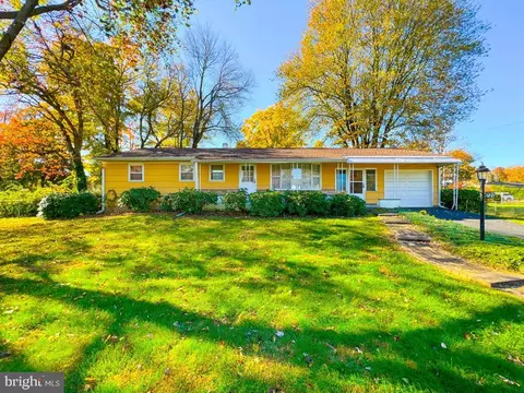 720 Adams Ave, Langhorne, PA 19047