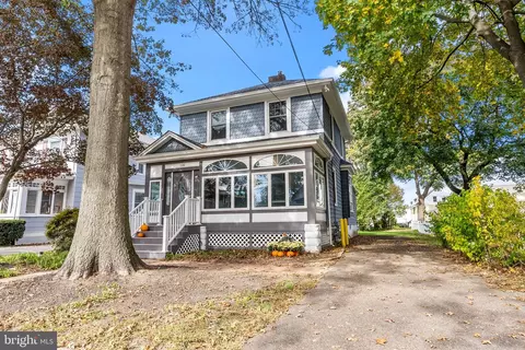 120 W Woodland Ave, Penndel, PA 19047