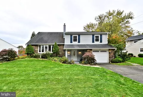 87 Hedgerow Dr, Yardley, PA 19067