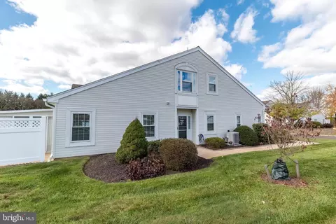 129 Progress Dr, Doylestown, PA 18901 photo 4