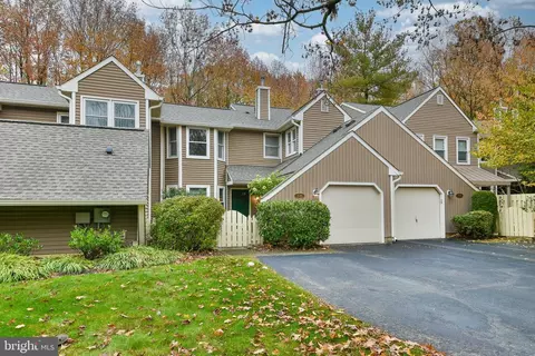 336 Rowantree Cir, Yardley, PA 19067