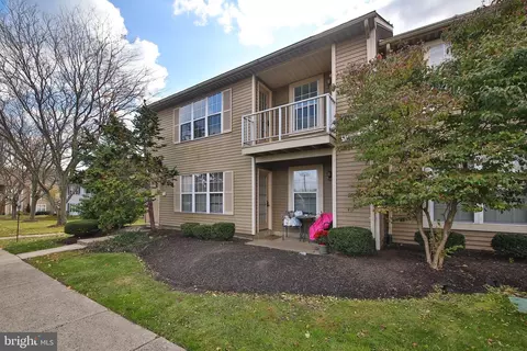 2302 Society Pl, Newtown, PA 18940