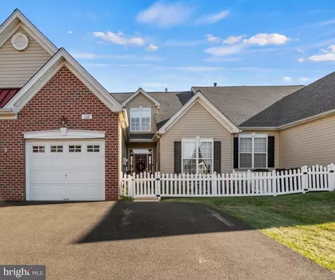 132 Devonshire Way, Sellersville, PA 18960