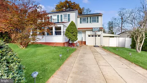 130 Harper Ave, Morrisville, PA 19067