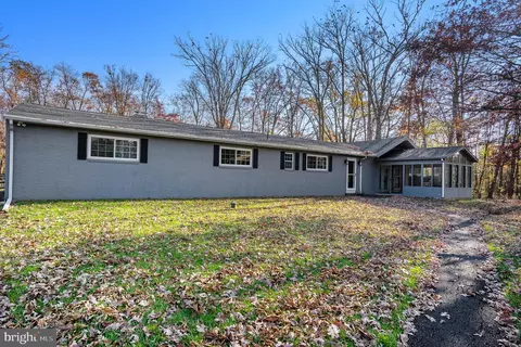 561 Scott Rd, Perkasie, PA 18944