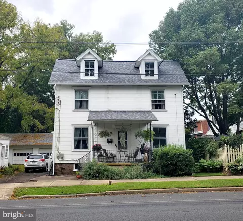 108 S Lincoln Ave, Newtown, PA 18940