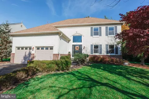 30 Amaryllis Ln, Newtown, PA 18940