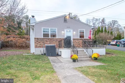 1609 W Lincoln Hwy, Langhorne, PA 19047