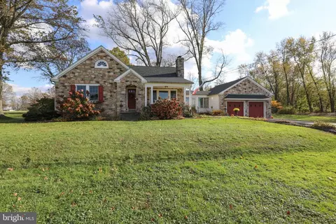 2727 N Ridge Rd, Perkasie, PA 18944