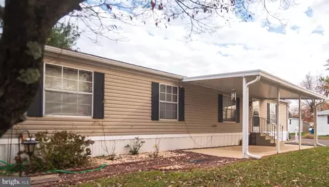 5609 Greenlee Dr, Morrisville, PA 19067