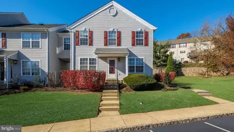 5473 Rinker Cir, Doylestown, PA 18902
