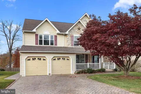 2819 Lee Dr, Jamison, PA 18929 photo 2