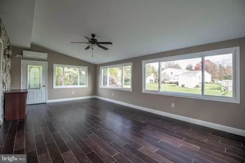 8 Adele Dr, Richboro, PA 18954 photo 29