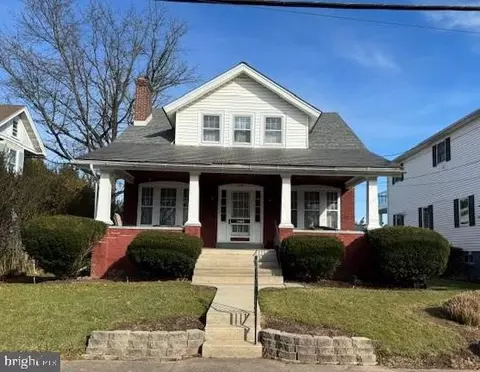 349 Lawn Ave, Sellersville, PA 18960