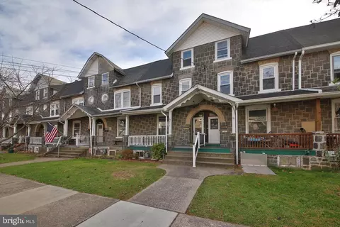 416 Juniper St, Quakertown, PA 18951