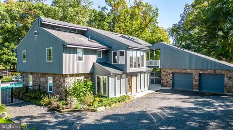 241 Frogtown Rd, Ottsville, PA 18942