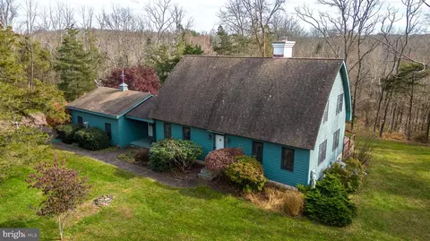 100 Iron Bridge Rd, Pipersville, PA 18947