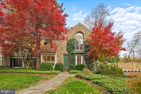 6064 Stoney Hill Rd, New Hope, PA 18938
