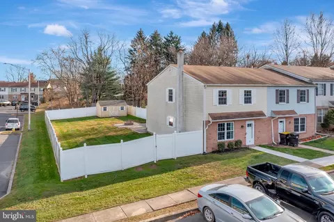 12 Evelyn Ln, Quakertown, PA 18951