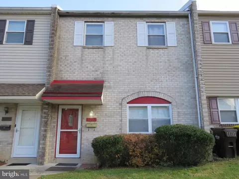5207 Bay Rd, Bensalem, PA 19020