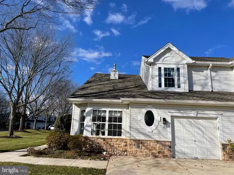 161 Progress Dr, Doylestown, PA 18901 photo 2