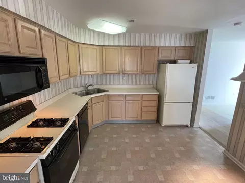 161 Progress Dr, Doylestown, PA 18901 photo 9
