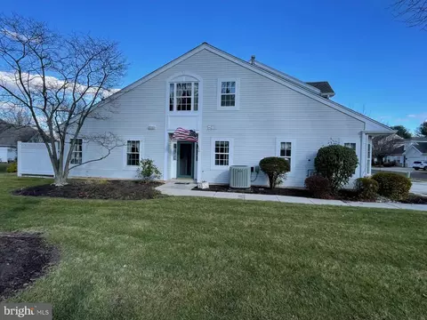 161 Progress Dr, Doylestown, PA 18901 photo 4