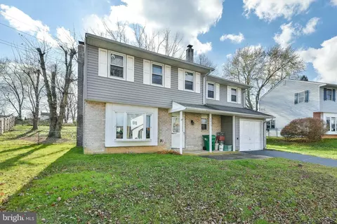 6015 Edge Ave, Bensalem, PA 19020