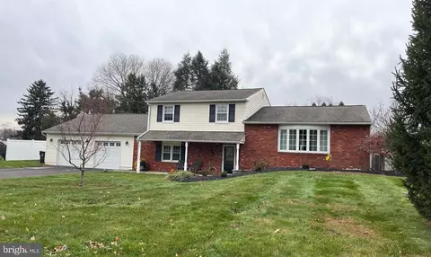 22 Drexel Dr, Richboro, PA 18954
