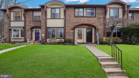 1003 Oldham Ct, Bensalem, PA 19020