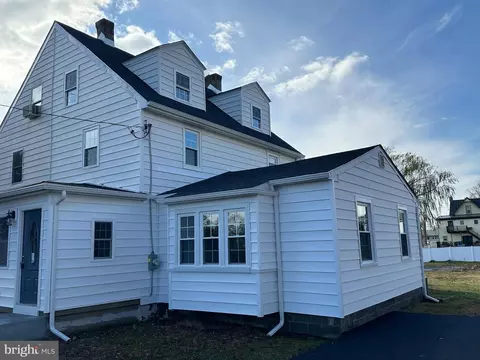 912 Simons Ave, Bensalem, PA 19020