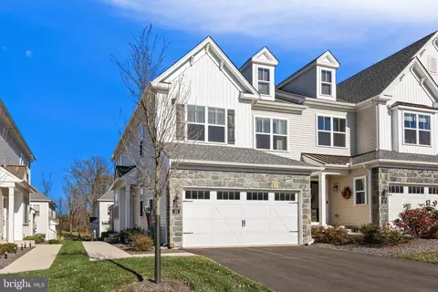 23 Spring Mill Rd, Ivyland, PA 18974