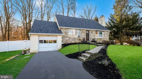 633 Knoll Ave, Langhorne, PA 19047