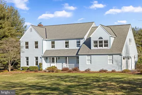 6474 Greenhill Rd, Lumberville, PA 18933