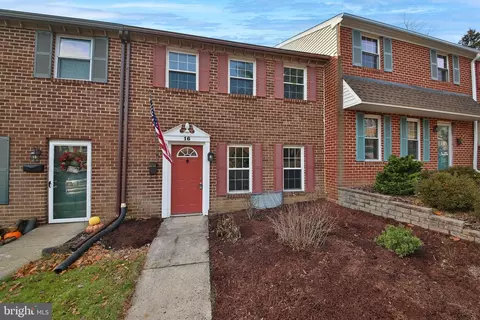 16 Constitution Ave, Doylestown, PA 18901
