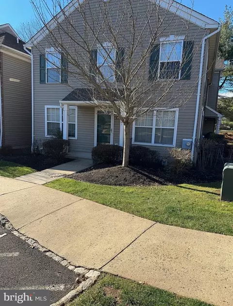 4121 Captain Molly Cir, Doylestown, PA 18902