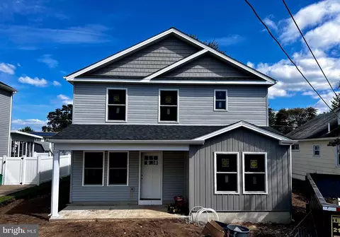 2401 Pennsylvania Ave, Croydon, PA 19021