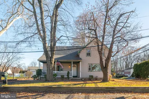 549 Wyoming Ave, Langhorne, PA 19047