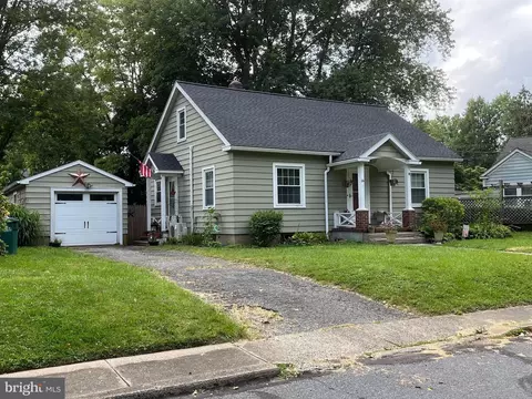 1211 Durham Rd, Riegelsville, PA 18077
