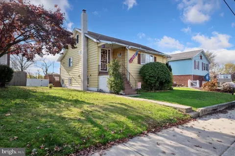 242 N Washington St, Telford, PA 18969