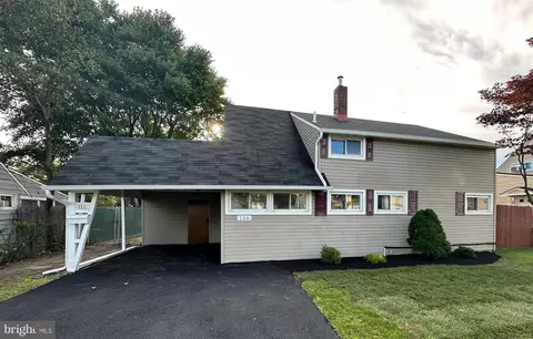 116 Golden Gate Rd, Levittown, PA 19057