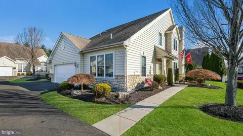 509 Plymouth Ct #14, Warrington, PA 18976