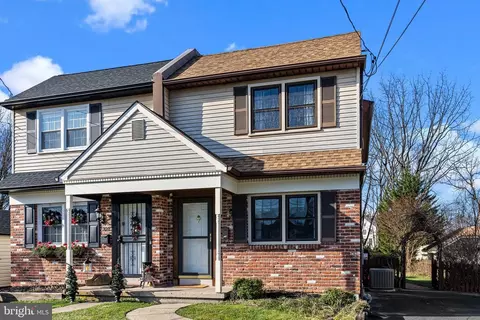318 S Lincoln Ave, Newtown, PA 18940