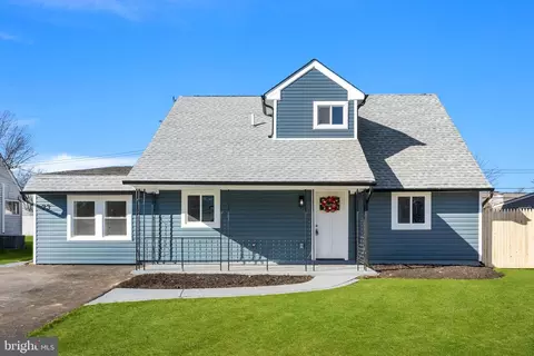 33 Nearwood Ln, Levittown, PA 19054