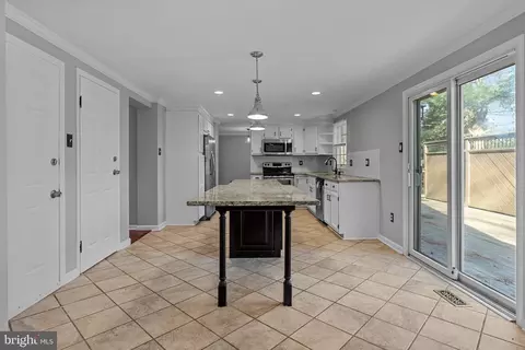 2057 Maple Ave, Jamison, PA 18929 photo 5