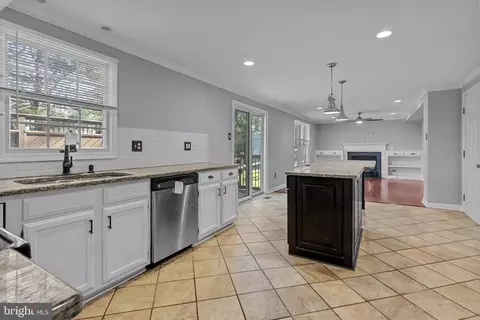 2057 Maple Ave, Jamison, PA 18929 photo 2