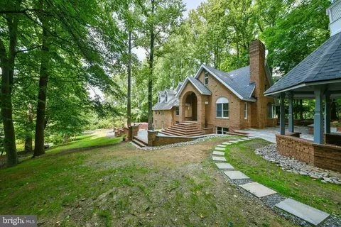 1749 Buck Rd, Feasterville Trevose, PA 19053