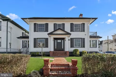 200 Pond St, Bristol, PA 19007