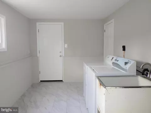 205 Colonial Dr, Warminster, PA 18974 photo 10
